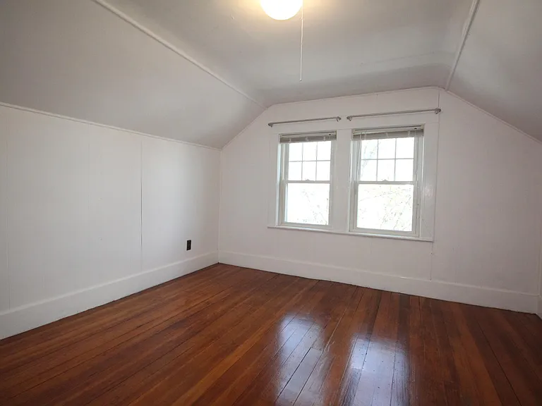 63 Foster St — Photo 25