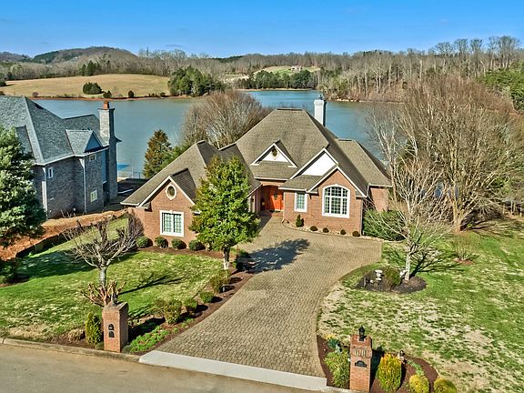 2nd image of 265 Pineberry Dr
