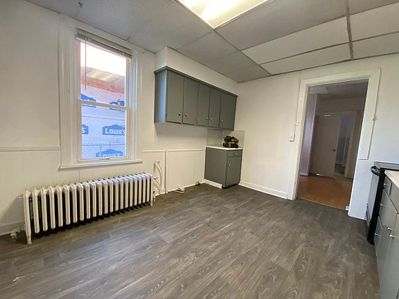 5th image of 375 N 8th St