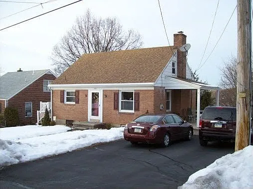 103 4th St photo 1