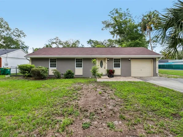 105 N Fairfax Ave, Deland, FL 32724