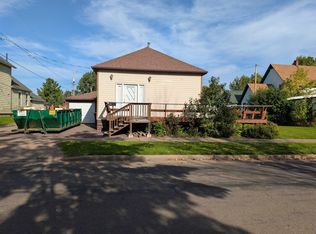 213 8th St E, Ashland, WI 54806