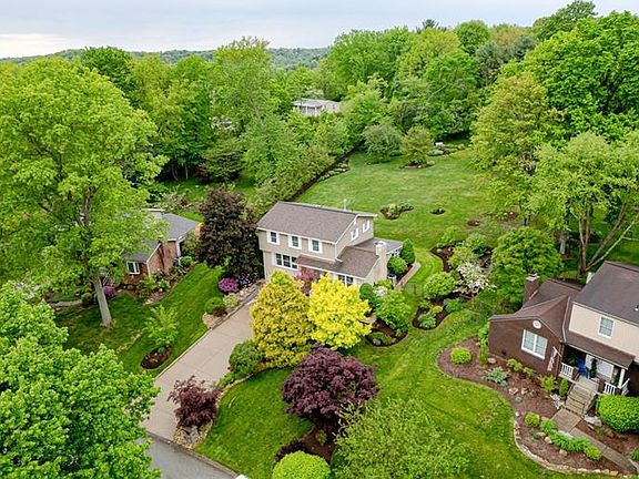 3rd image of 3935 Murry Highlands Cir
