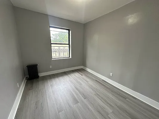 Rented by R New York | media 17