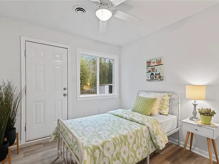430 Marion Rd — Photo 5