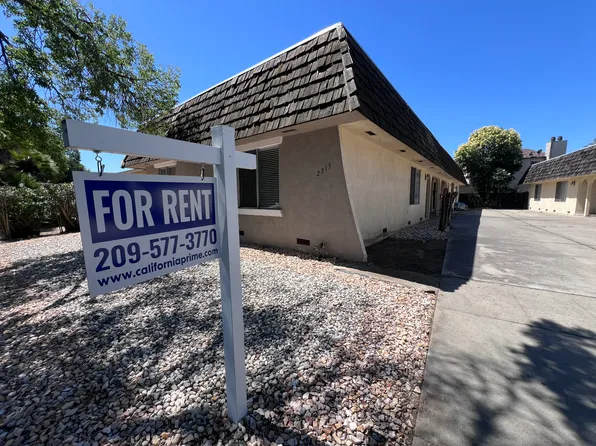 2313 Vera Cruz Dr #A, Modesto, CA 95355