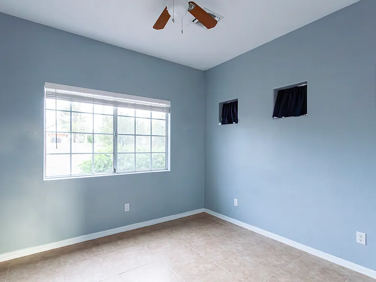 414 Bury Ct — Photo 17