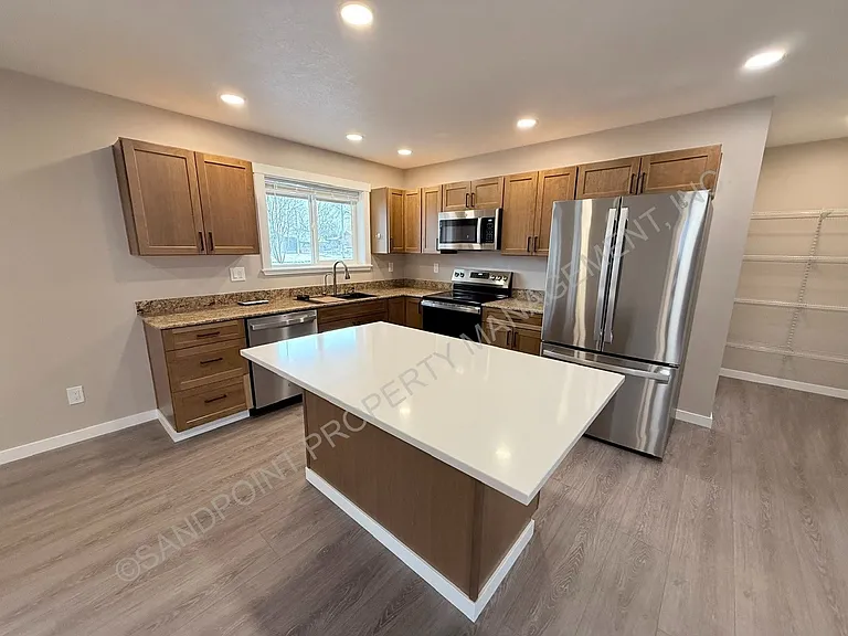 505 Cedar St — Photo 7
