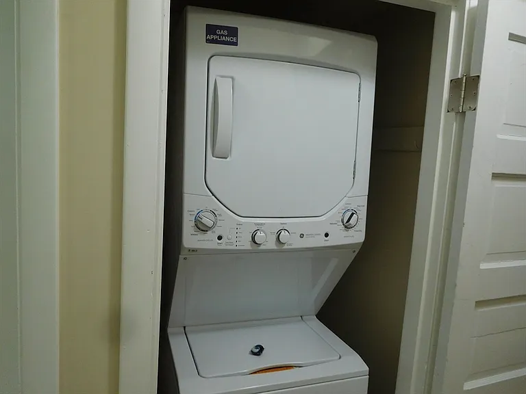 80 Carmel Rd #5 — Photo 13