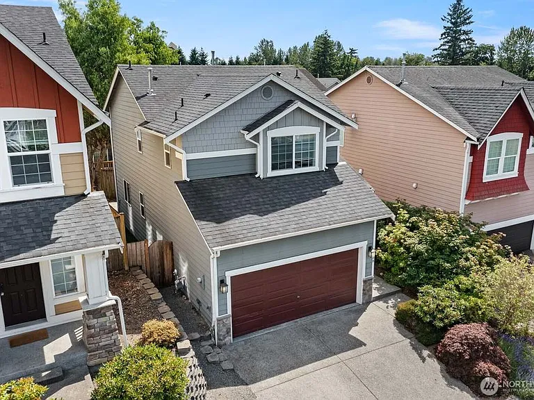2428 192nd Pl SW — Photo 2