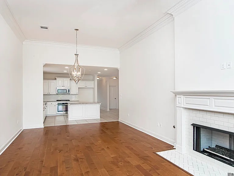3037 Hudson Park Dr — Photo 4