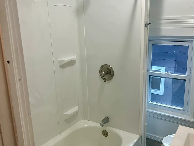 423 Cottage St — Photo 31