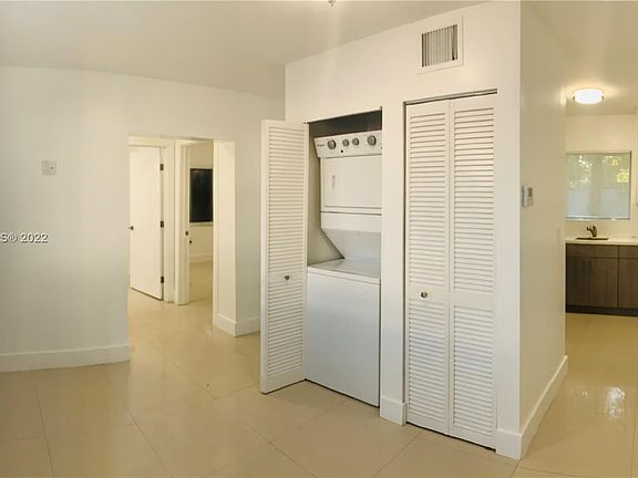 2nd image of 12840 NE 6th Ave APT 5