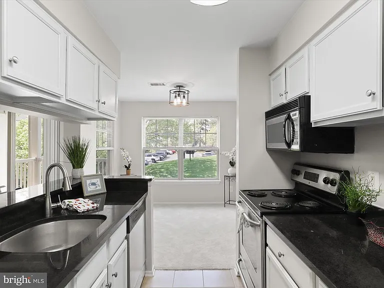 1719 Ascot Way #C — Photo 41