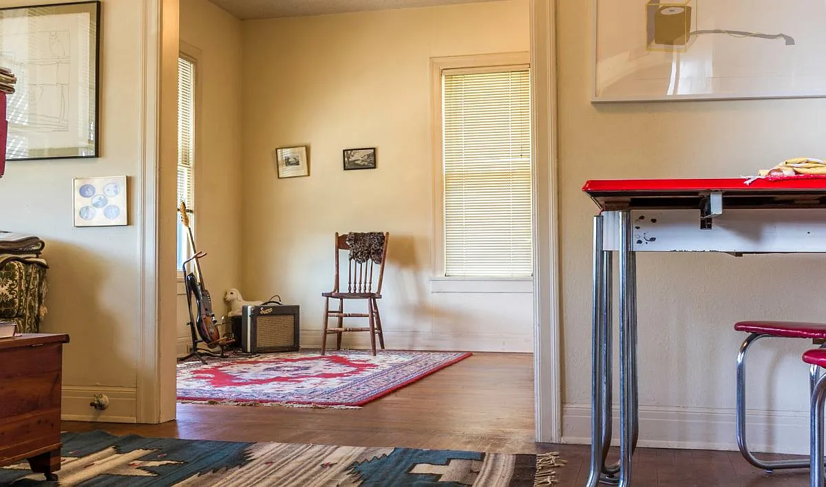 3 bed, 1200 sqft, $1,695 — Photo 4
