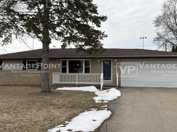 1332 Fatima St, Menasha, WI 54952