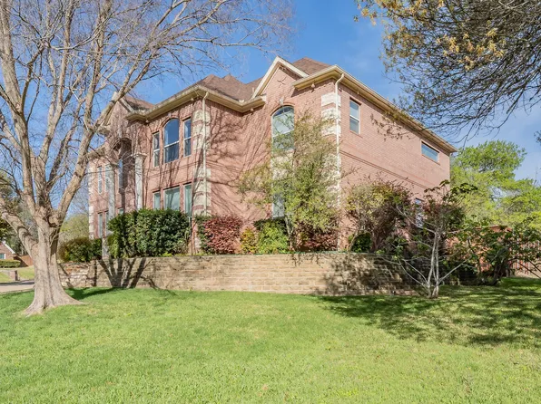 8925 Hunters Glen Trl, Fort Worth, TX 76120