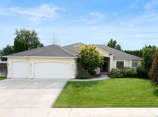 4933 W 24th Ave, Kennewick, WA