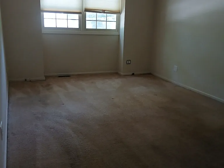 920 W Washington Ave — Photo 12