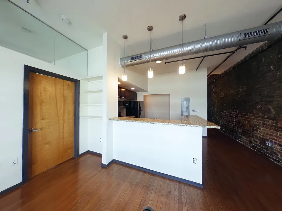 111 E 15th St #302