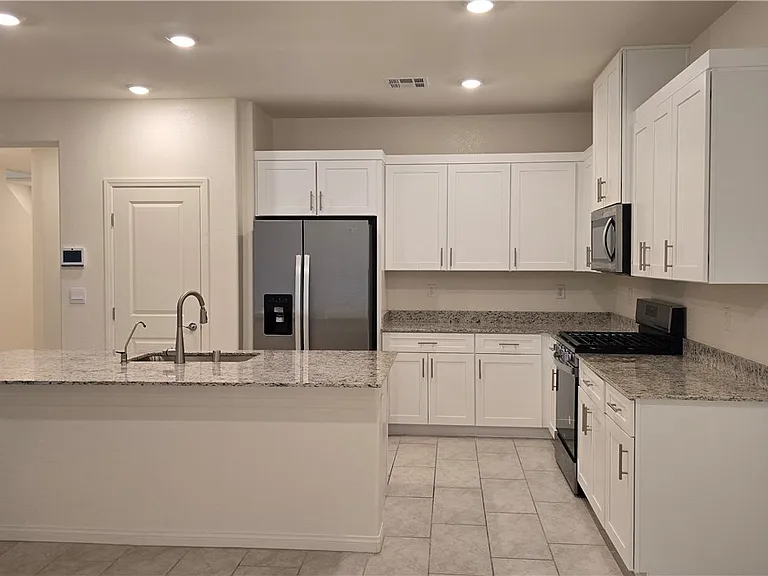 7647 Duran Harbor Ln — Photo 21