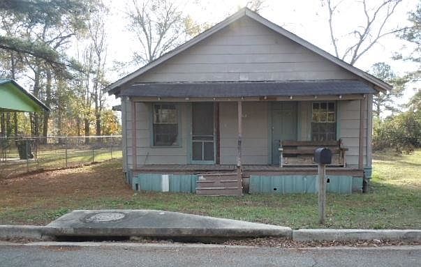 1st image of 414 Glenwood Park