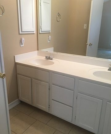 5th image of 9319 Overland Way