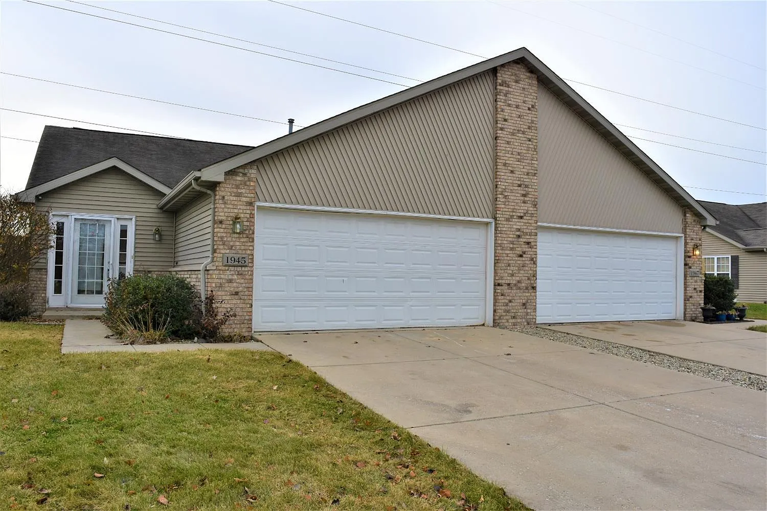 3 bed, 1240 sqft, $2,195 — Photo 1