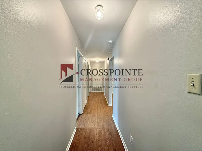 2531 Westminster Dr — Photo 11