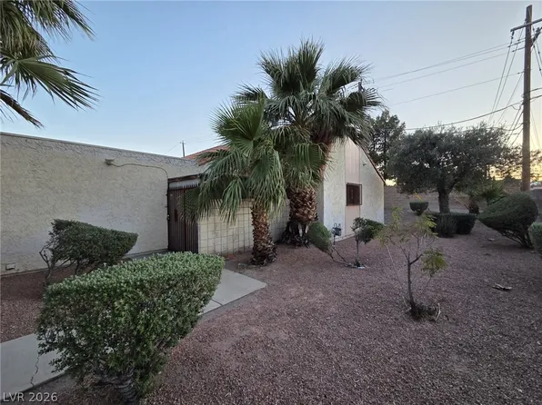 3317 Racquet St, Las Vegas, NV 89121