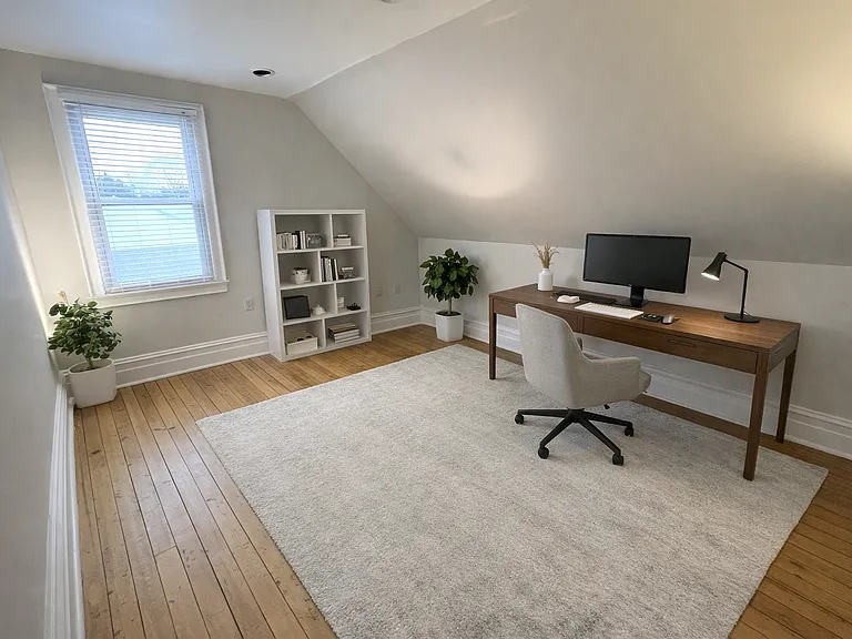 2nd bedroom