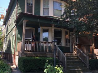 1075 Lakepointe St, Grosse Pointe Park, MI 48230