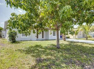 811 SW 63rd Way, North Lauderdale, FL 33068