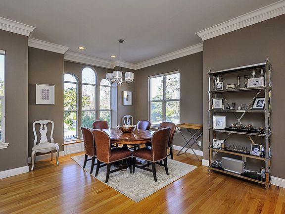Beautiful Light Filled Dining Room