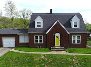 480 Riverside Dr, Jasper, IN 47546