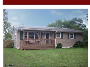 222 Co Op Dr, Cedarville, NJ 08311