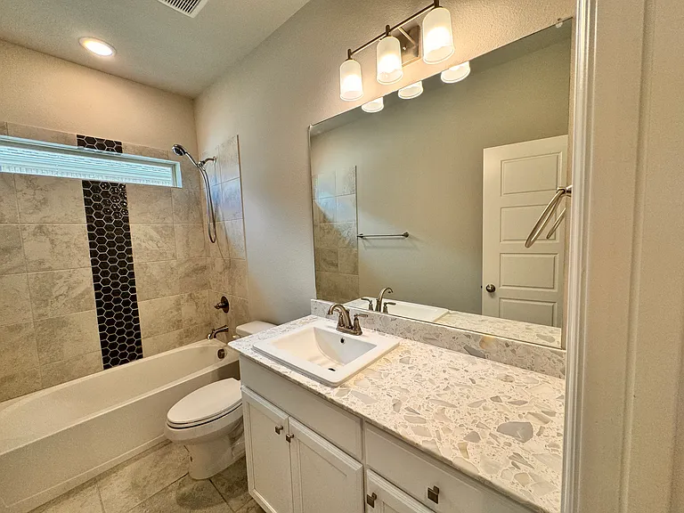 1091 Putnam Dr — Photo 34