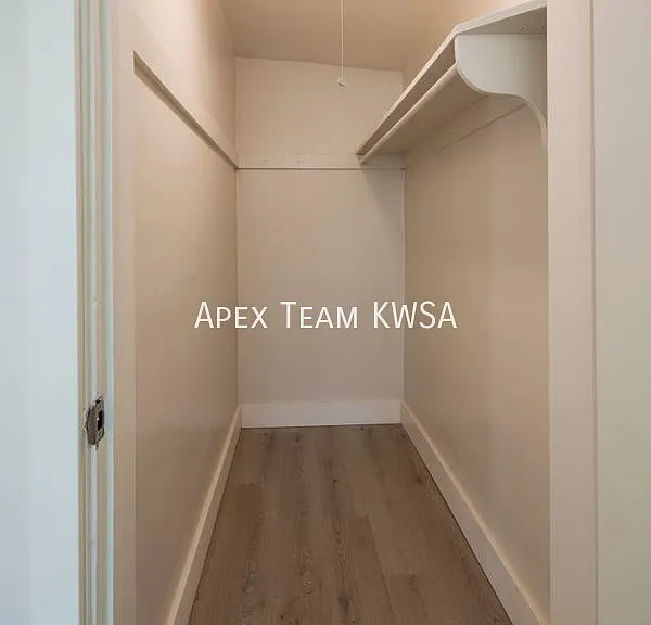 2627 E Grant Rd #8 — Photo 17
