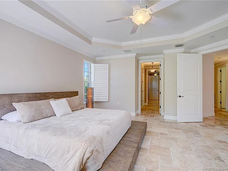 1528 NE Outrigger Landings Dr #208 — Photo 47
