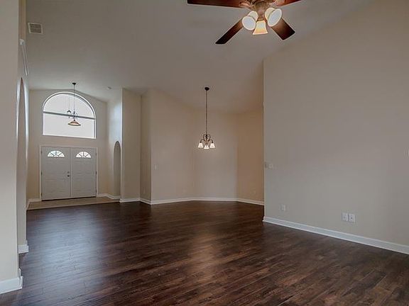 5th image of 4520 Oakton Dr