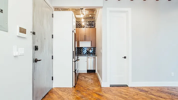 Rented by Nooklyn NYC LLC | media 10