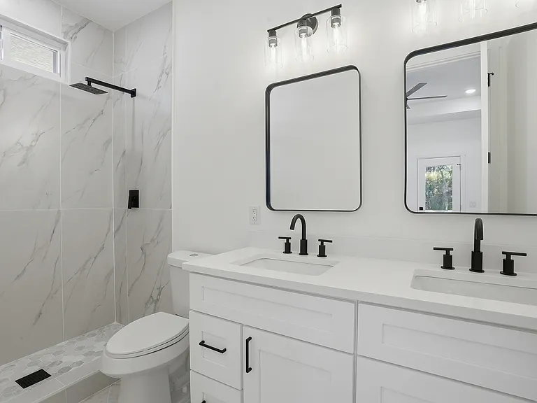 1230 E Anderson St — Photo 29