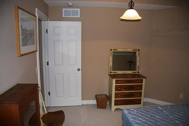 1751 State Road 930 E — Photo 7