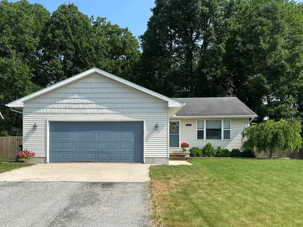 4632 Cloverdale Ln, Kimball, MI 48074