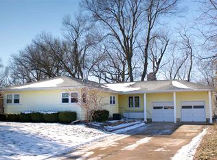 2818 Cottage Row Rd, Cedar Falls, IA 50613