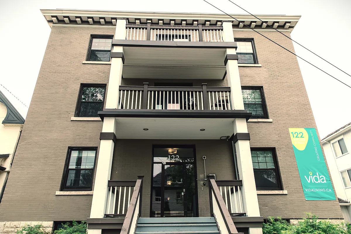 Building Photo - 122 Langside St #2