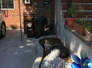 6156 146th St, Flushing, NY 11367
