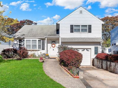 31 Poplar Street, Massapequa, NY, 11758