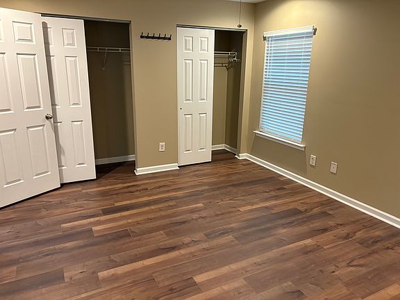 2nd image of 130 Point Comfort Ln #130
