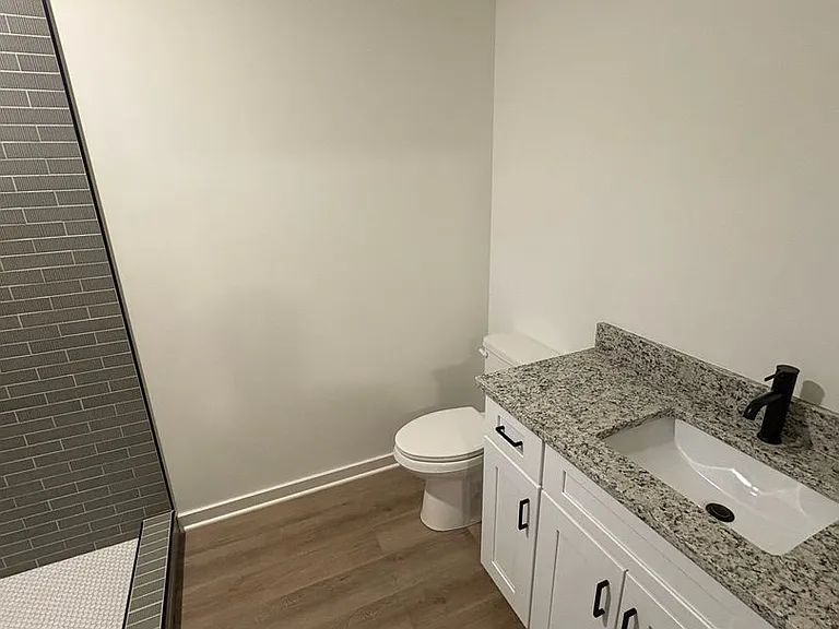 310 Cedar St — Photo 6